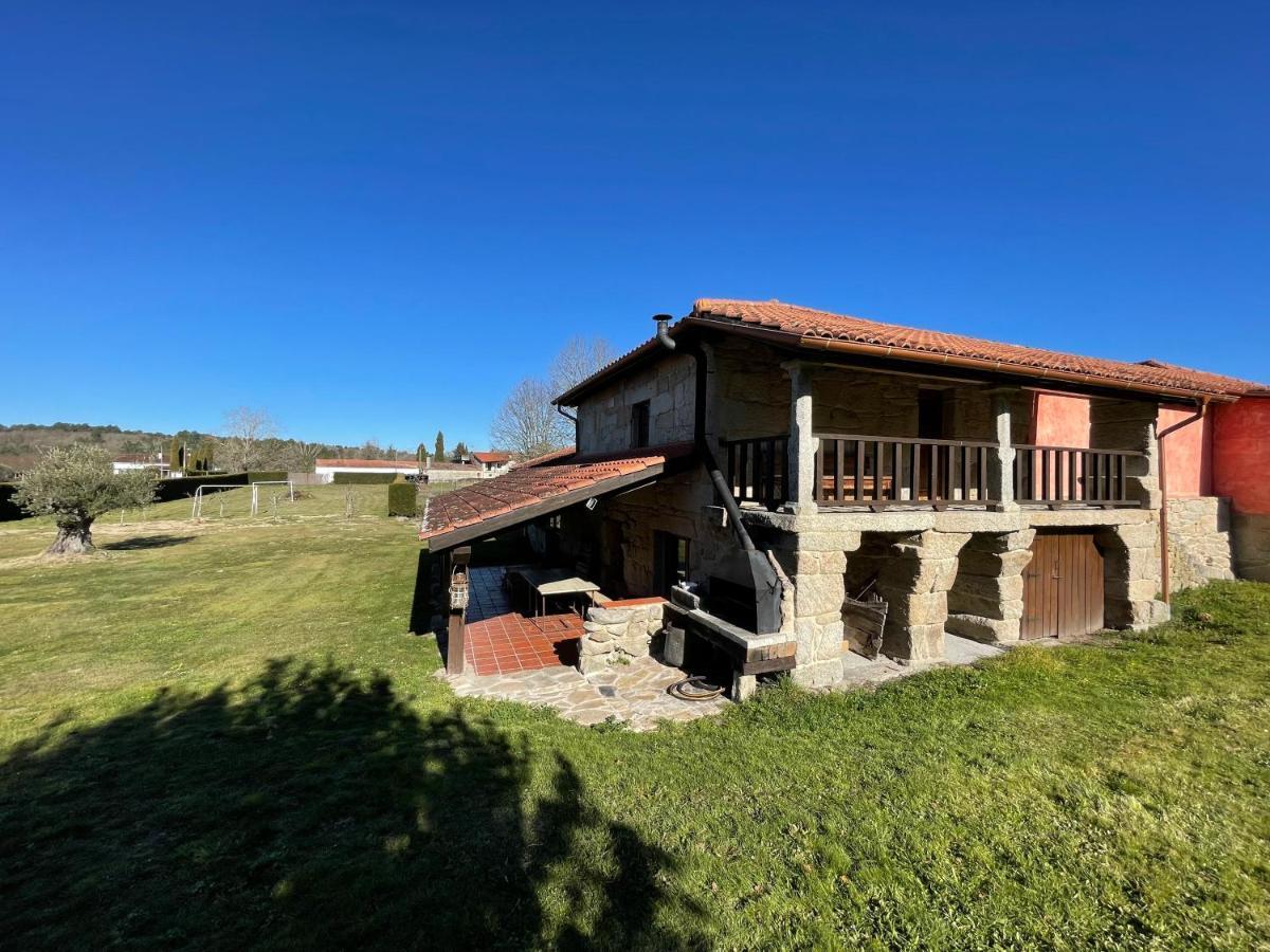 Casa De Campo Con Piscina, Entera O Por Habitaciones Amoeiro Zewnętrze zdjęcie